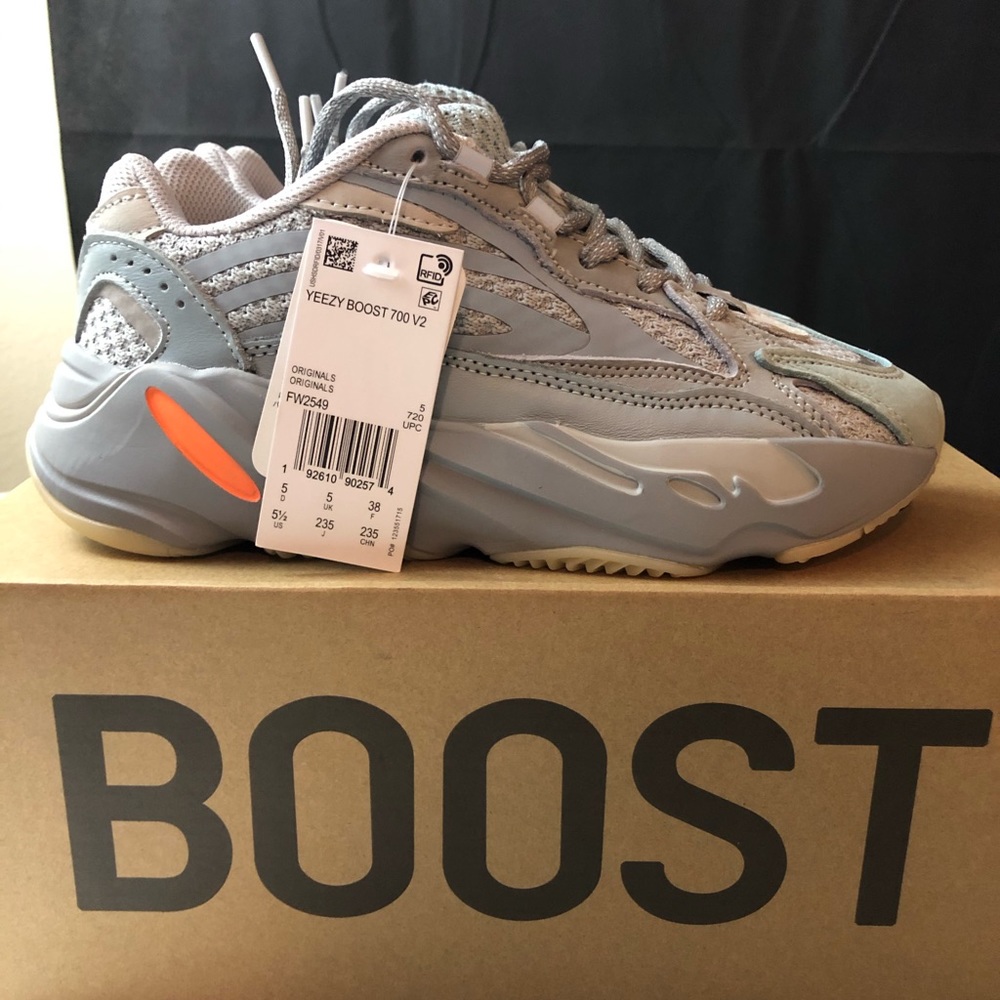 Yeezy 700 Inertia